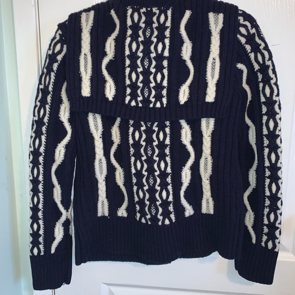 CHANEL Métiers d'Art 2018 Paris-Hamburg Cardigan - Picture 12 of 17